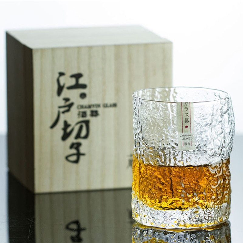Takai – Textured Edo Kiriko Whiskey Glass - Whiskey Héritage